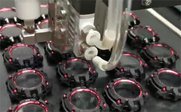 深圳***科技有限公司視覺點膠機在手表表殼的點膠應(yīng)用